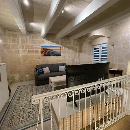 -dar Il-kavallier Jacques De Quiqueran * Valletta