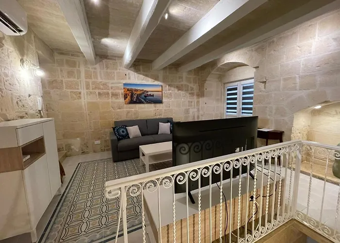 -dar Il-kavallier Jacques De Quiqueran * Βαλέτα